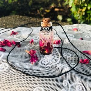 Rose 🥀 & cactus flower mini cork jar herbarium necklace